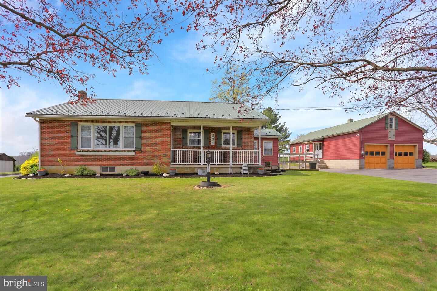 Property Photo:  7106 Bernville Road  PA 19506 