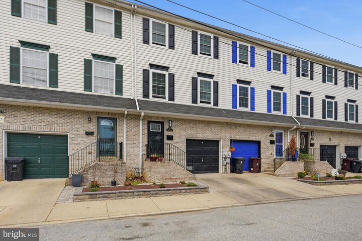 Property Photo:  429 Bradford Street  DE 19801 