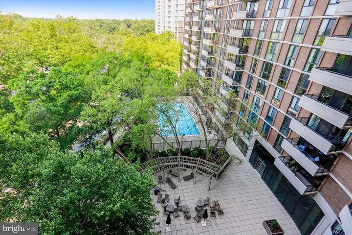 Property Photo:  4620 N Park Avenue 1205 E  MD 20815 