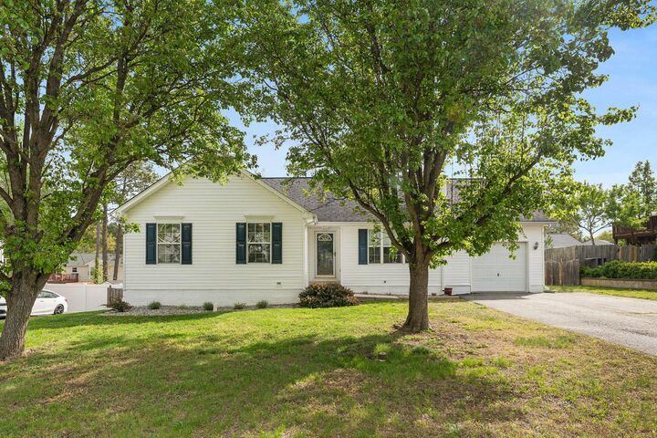 Property Photo:  8811 Kent Court  VA 22408 