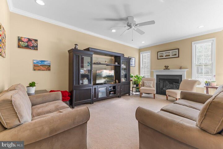 Property Photo: 24 Farmington Court NJ 08505