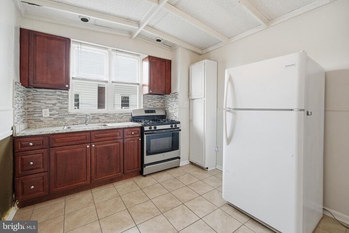 Property Photo:  2413 S 4th Street  PA 19148 