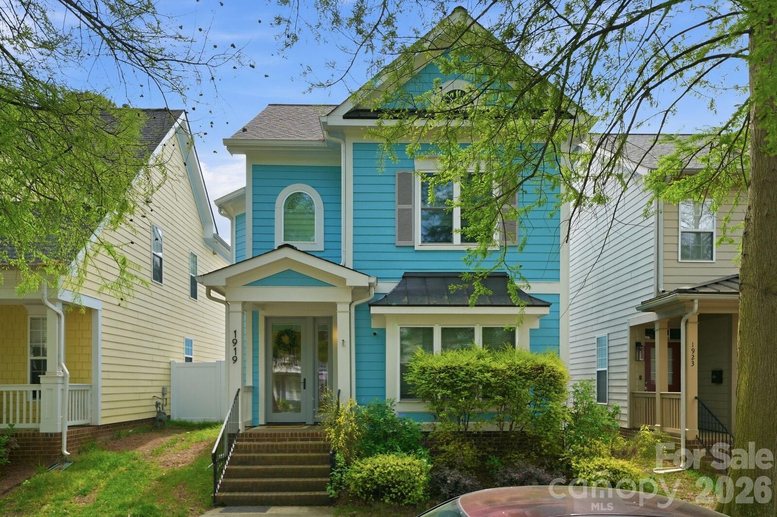 Property Photo:  1919 Lela Avenue  NC 28208 