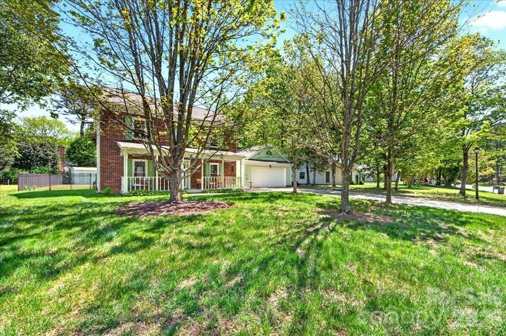 Property Photo:  2534 Clearkirk Court  NC 28105 