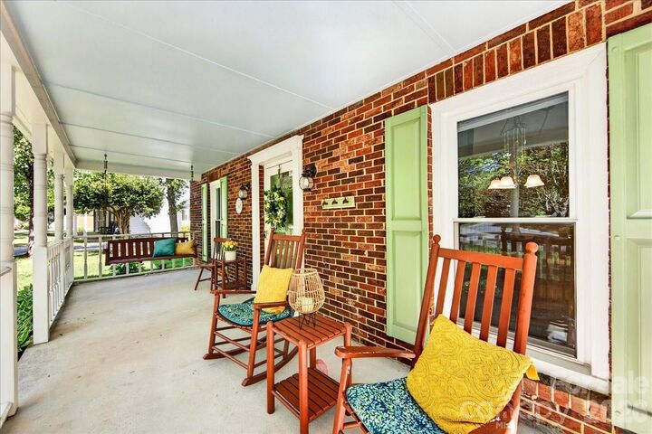 Property Photo:  2534 Clearkirk Court  NC 28105 