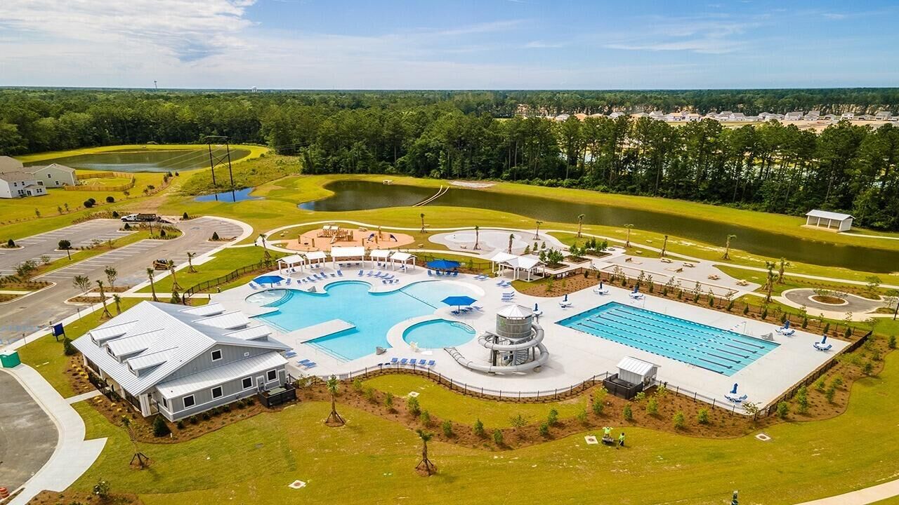 Property Photo: 533 Lake Ridge Boulevard SC 29486