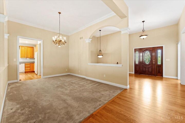 Property Photo: 4370 St Cloud Way OH 45002