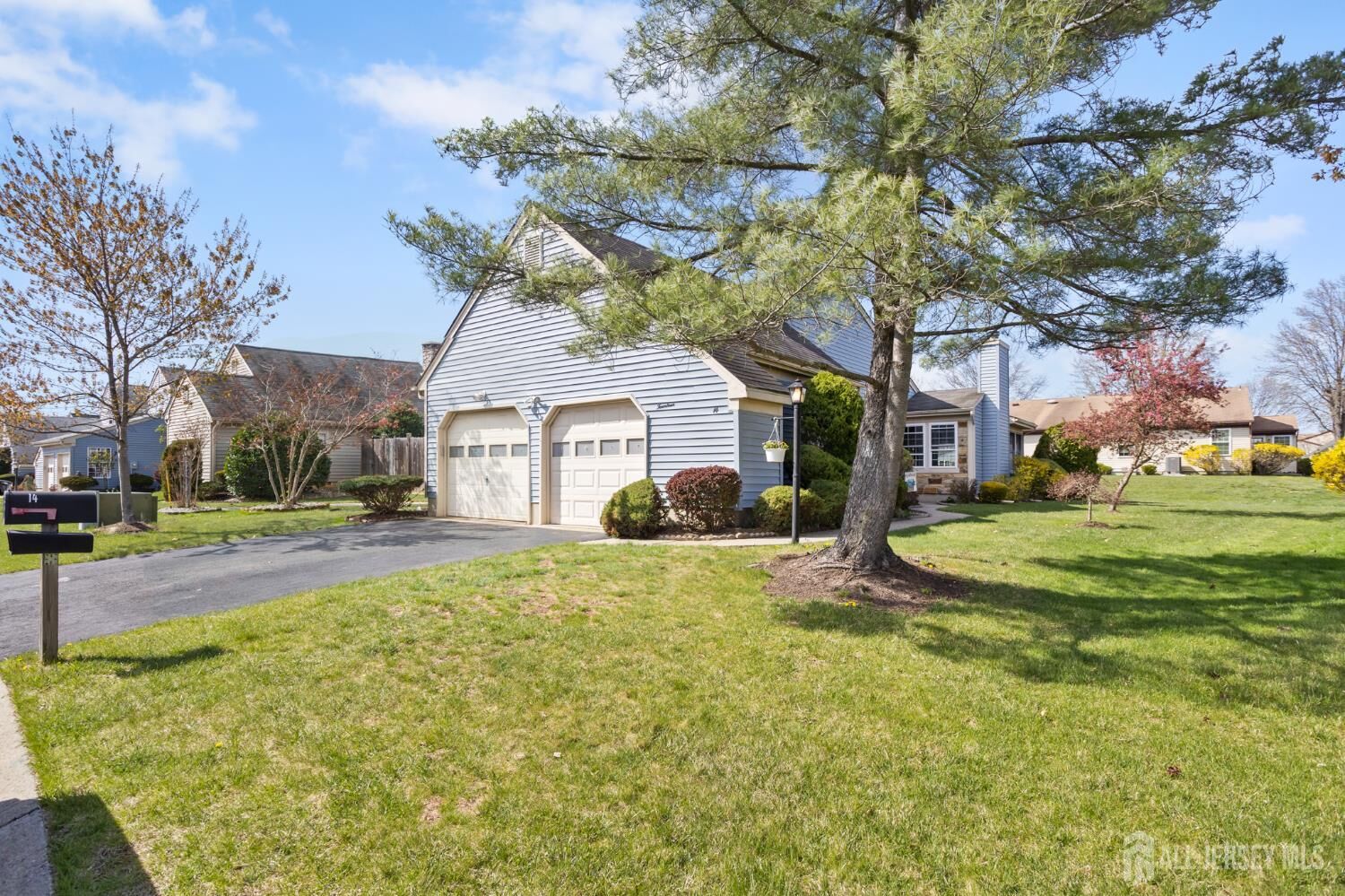 Property Photo:  14 Dorchester Drive  NJ 08831 
