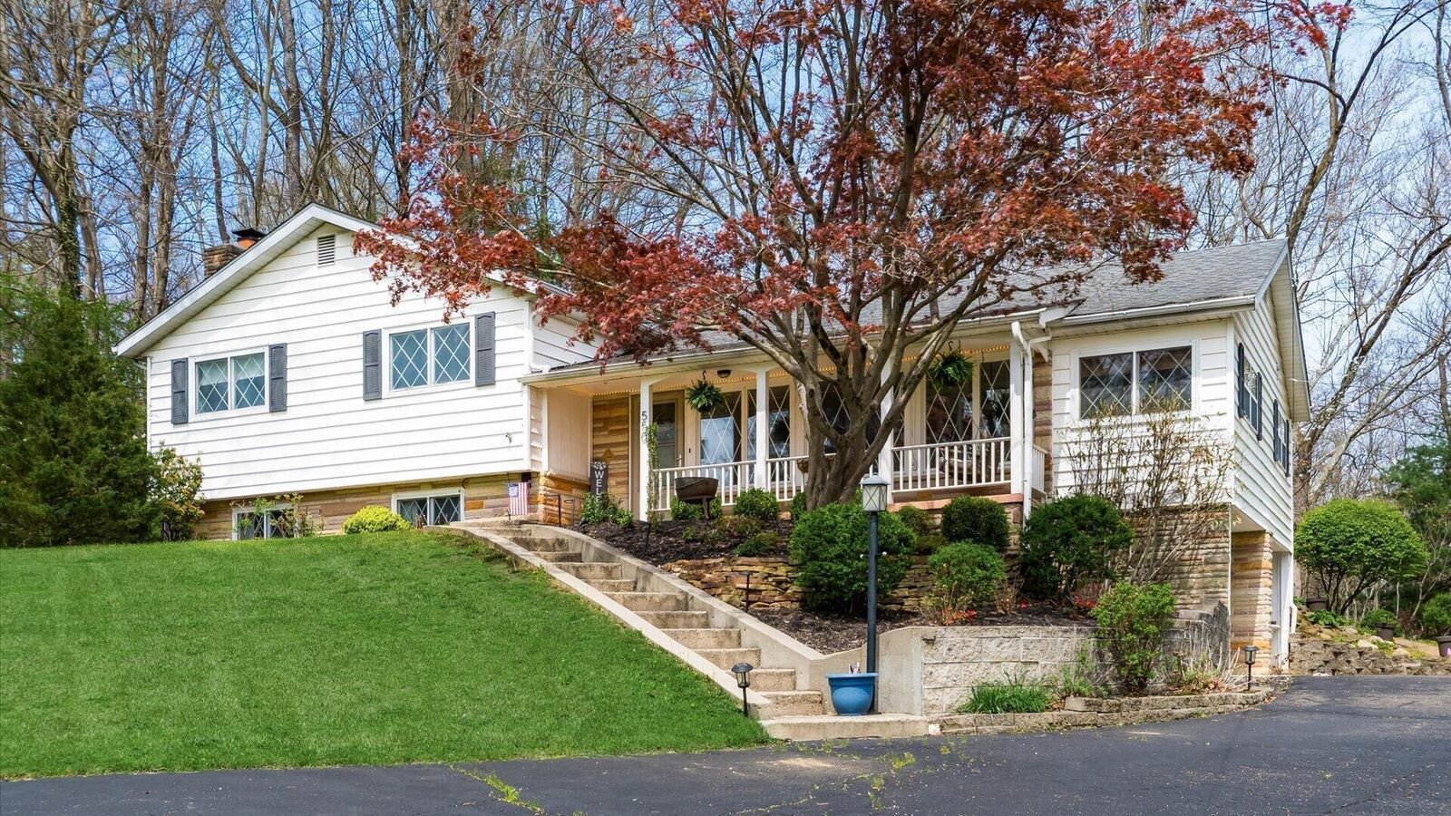 Property Photo:  550 Willrich Drive  OH 43055 