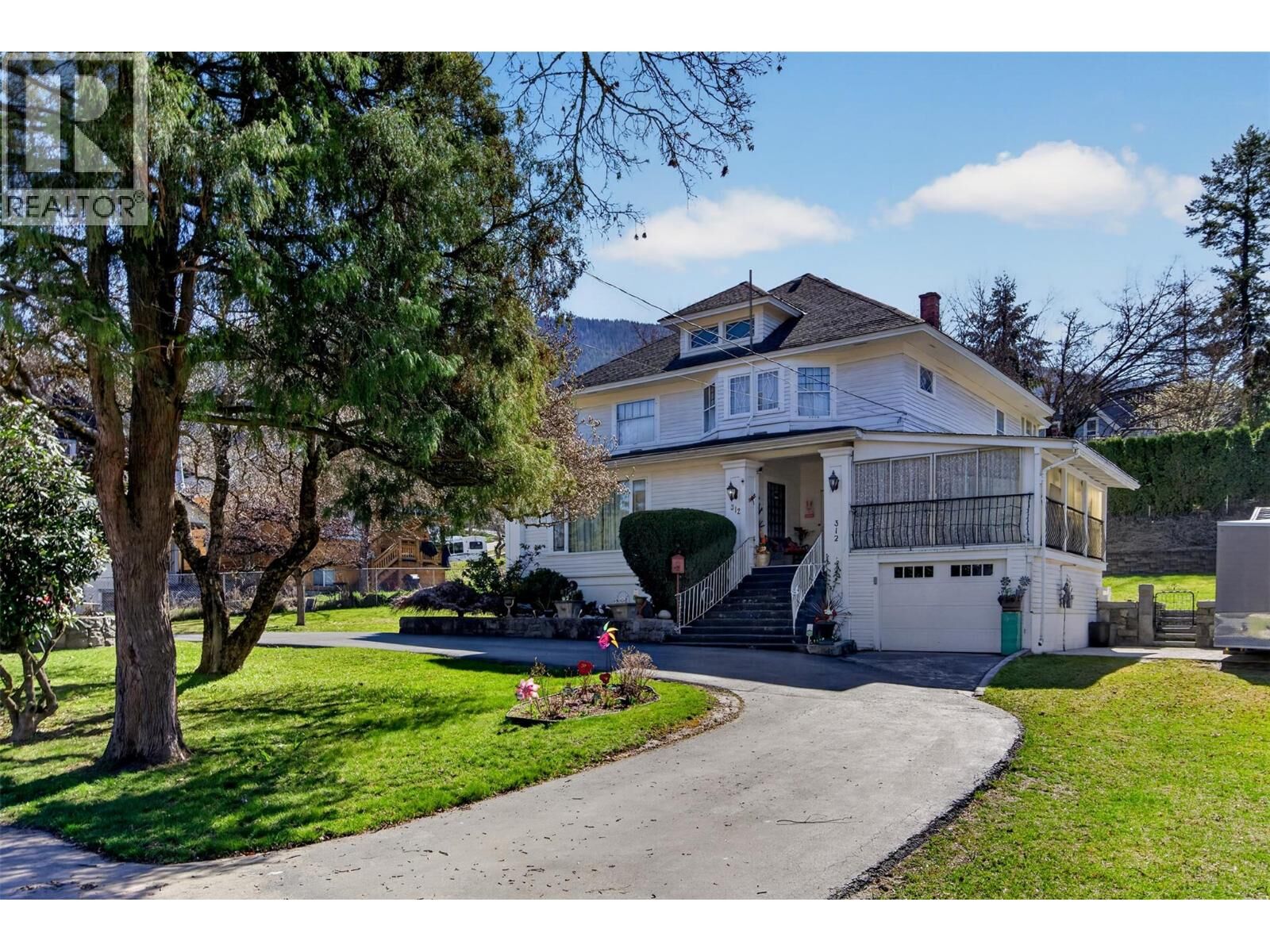Property Photo:  312 Latimer Street  BC V1L 4T6 