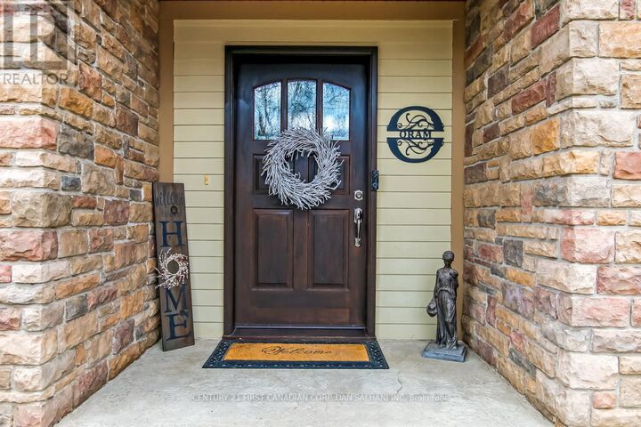 Property Photo:  627 George Street  ON N5L 1H4 