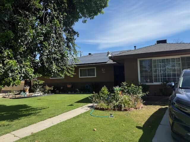Property Photo:  2430 N Rowell Avenue  CA 93703 