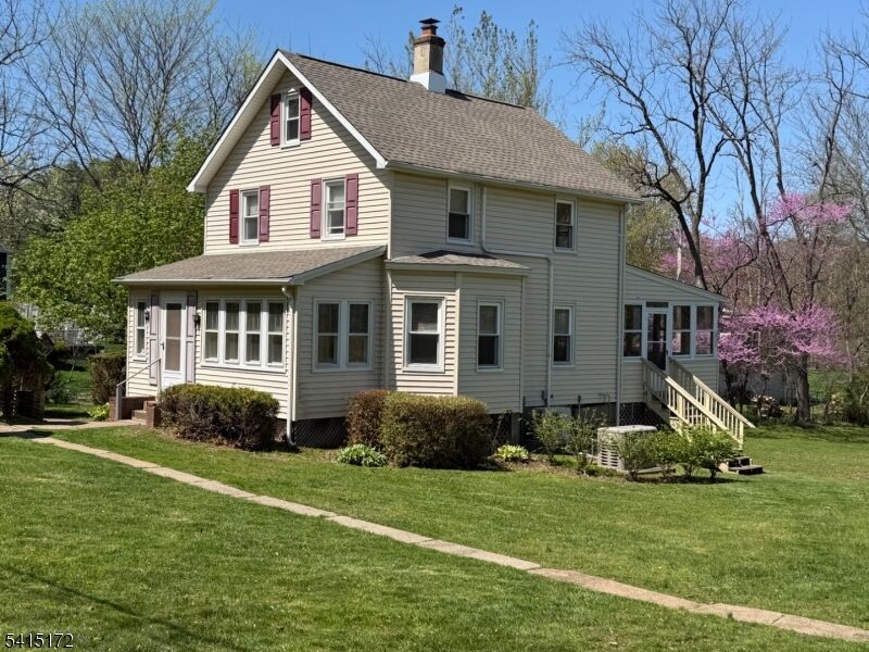 Property Photo: 10 Bellows Ln NJ 07082