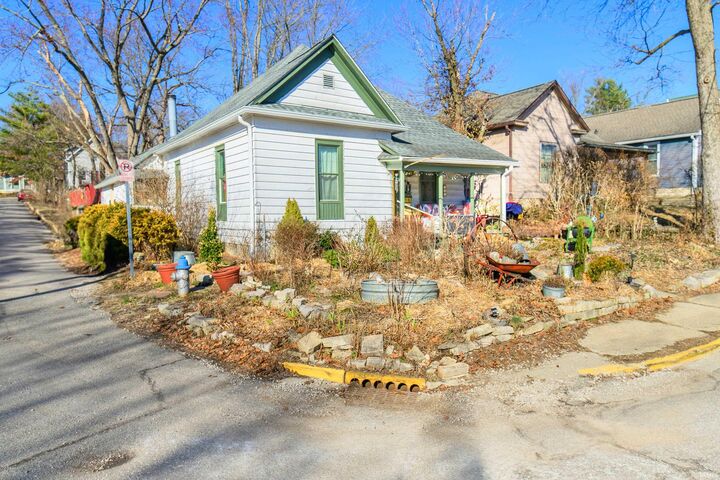 Property Photo:  830 W 7th Street  IN 47404 