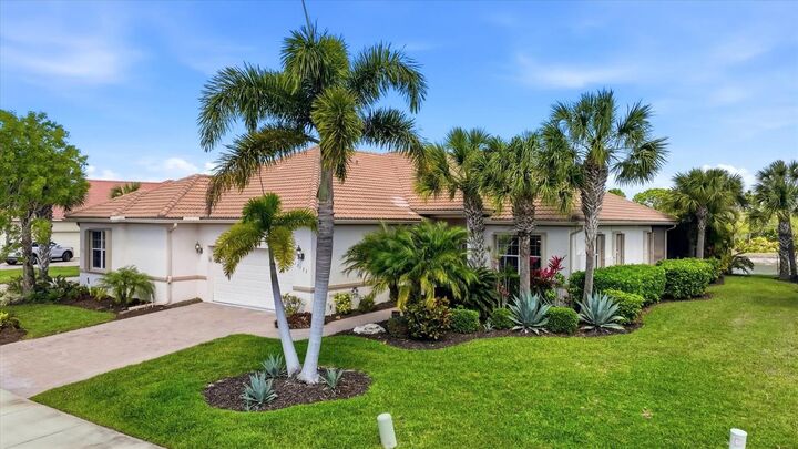 Property Photo:  13177 Creekside Lane  FL 33953 