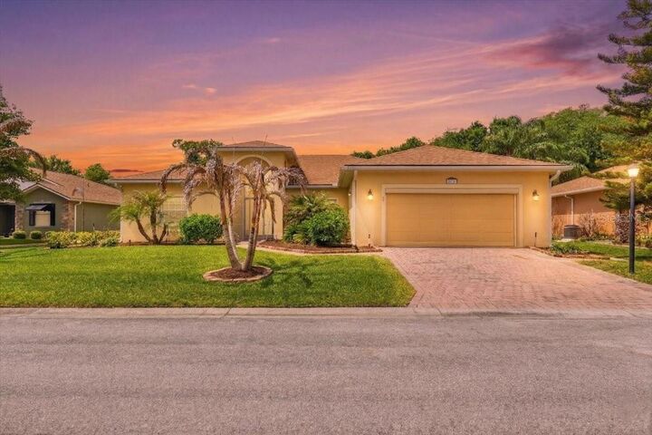 Property Photo:  4179 Aberdeen Lane  FL 33859 