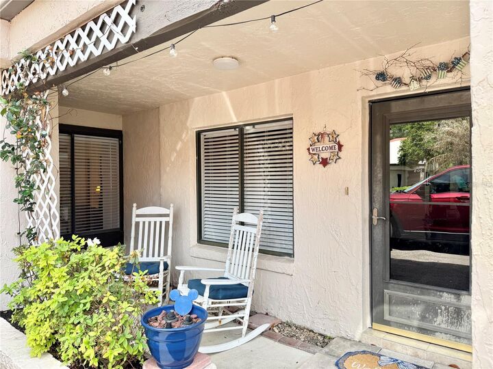 Property Photo:  207 Granada Court N  FL 33566 