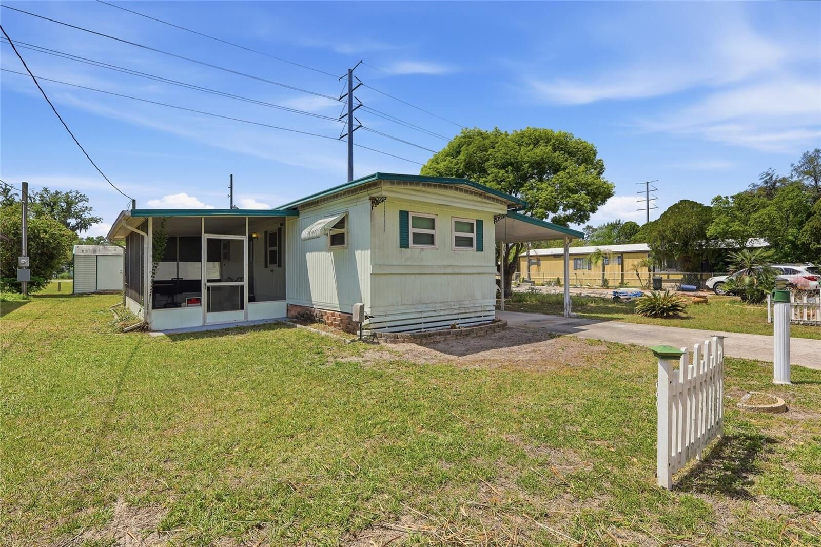 Property Photo:  37622 March Lane  FL 33541 