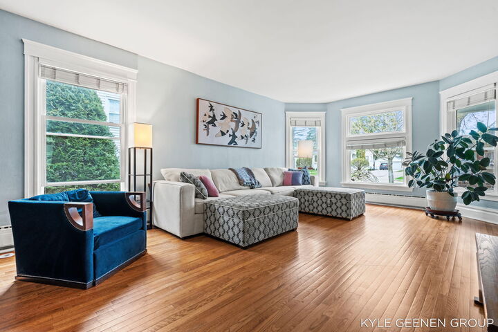 Property Photo:  122 E Central Avenue  MI 49464 