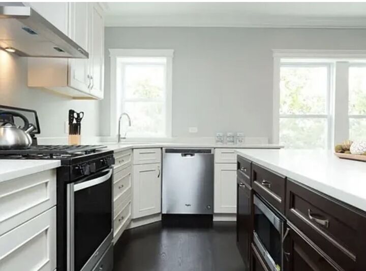Property Photo:  3380 N Milwaukee Avenue 2A  IL 60641 