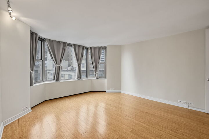 Property Photo:  535 N Michigan Avenue 2906  IL 60611 