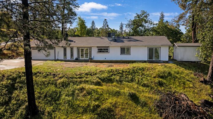 Property Photo: 4420 Pleasant Oak Court CA 95667