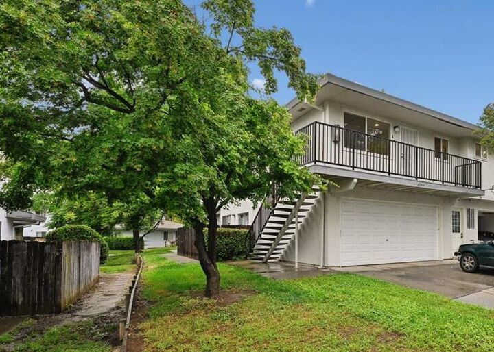 Property Photo:  4744 Greenholme Drive 4  CA 95842 