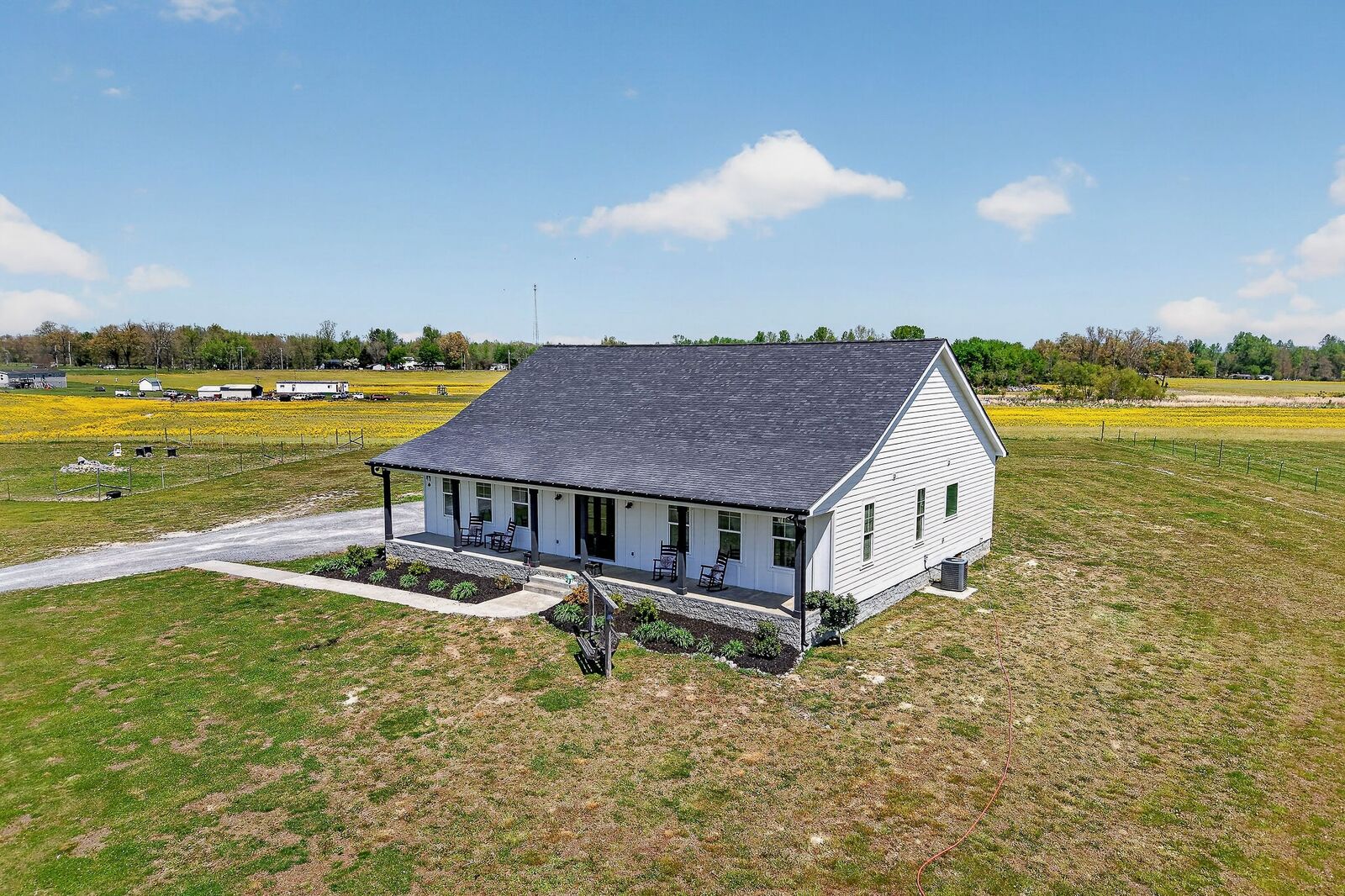 Property Photo:  168 Smokie Ln  TN 37190 