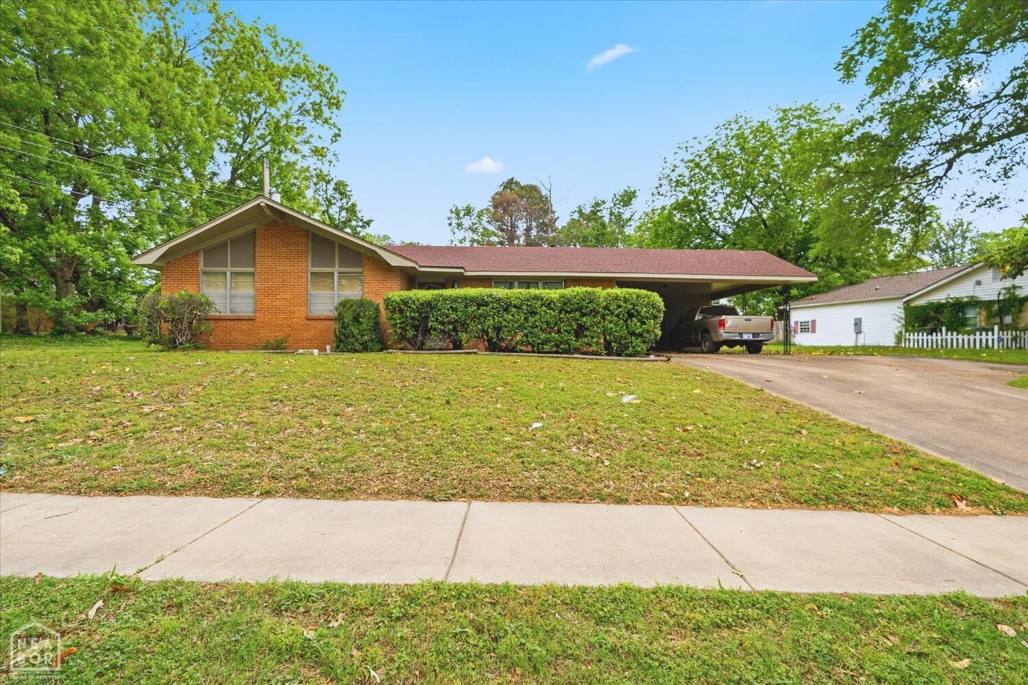Property Photo:  1824 W College Boulevard  AR 72401 