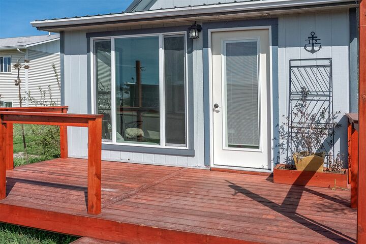 Property Photo:  112 8th Avenue W  MT 59860 