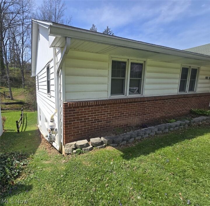 Property Photo:  1007 Colegate Drive  OH 45750 