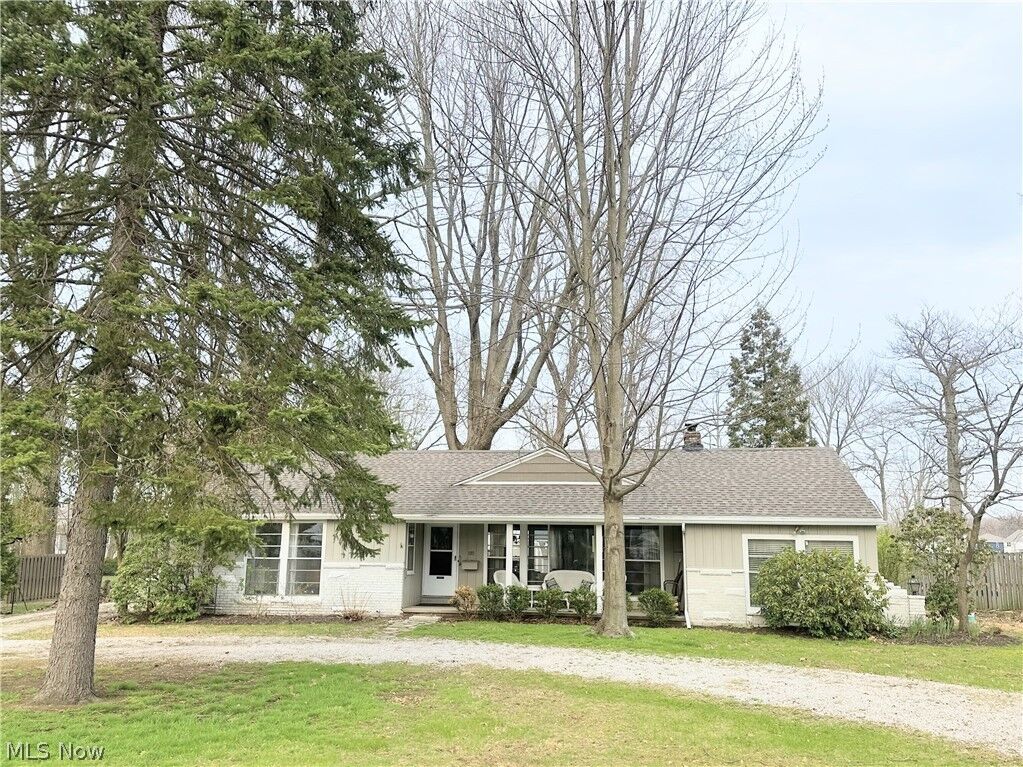 Property Photo:  8193 Forest Lane  OH 44060 