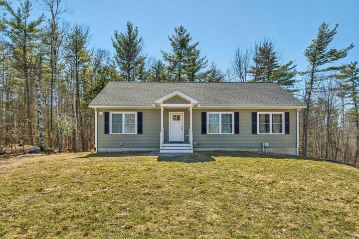 Property Photo:  21 Caldwell Lane  NH 03782 