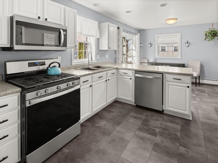 Property Photo:  98 Hunting Ridge Lane  VT 05468 