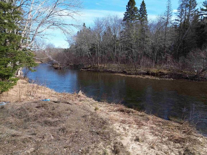 10036 Highway 2 — photo 1