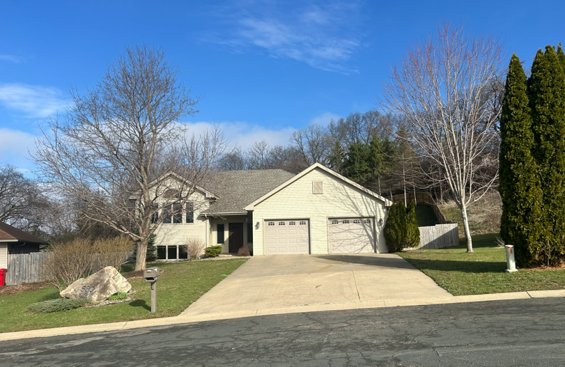 Property Photo: 530 Cedar Court NE MN 55963