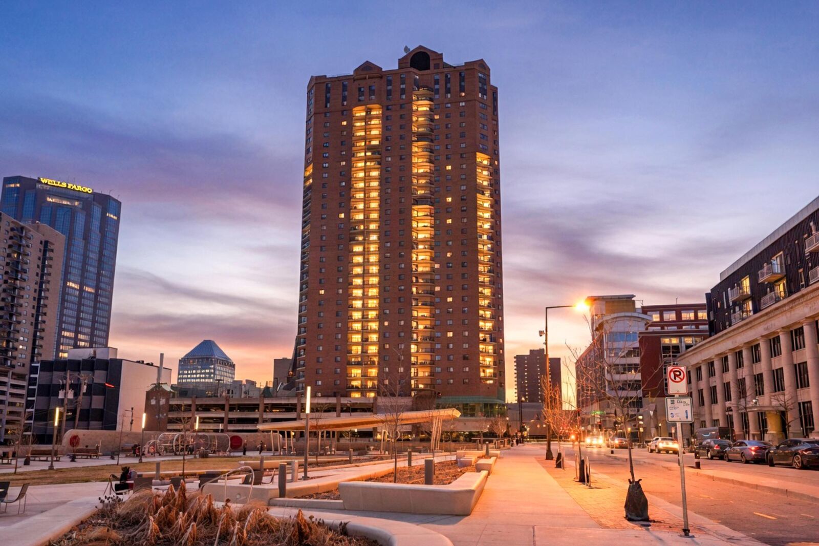 Property Photo:  78 10th Street E 2702  MN 55101 