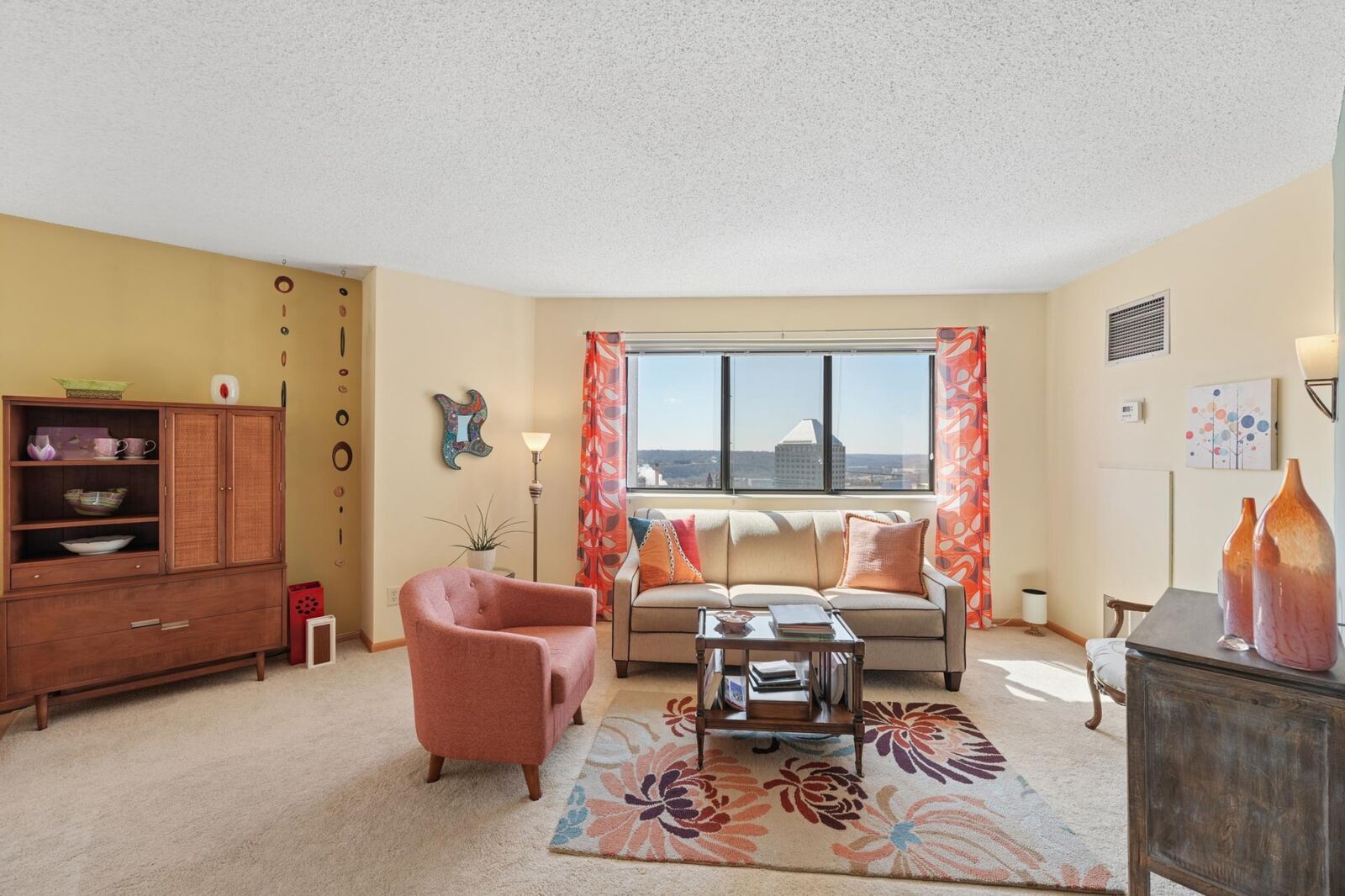 Property Photo:  78 10th Street E 2702  MN 55101 