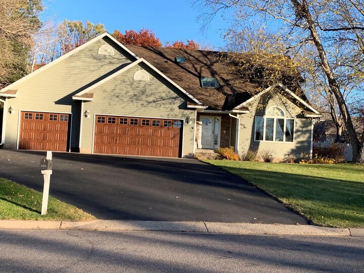 Property Photo:  912 10th Avenue N  MN 56377 