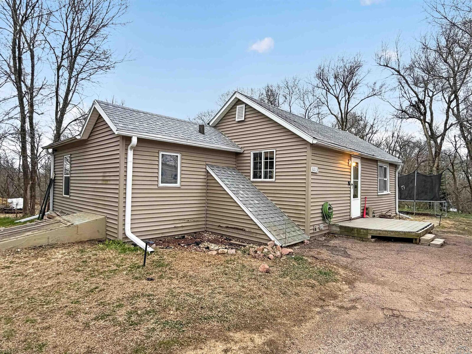 Property Photo: 3213 13th St IA 51105