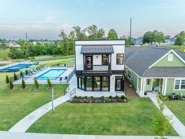 Property Photo:  823 NE Heights Lane  AR 72712 