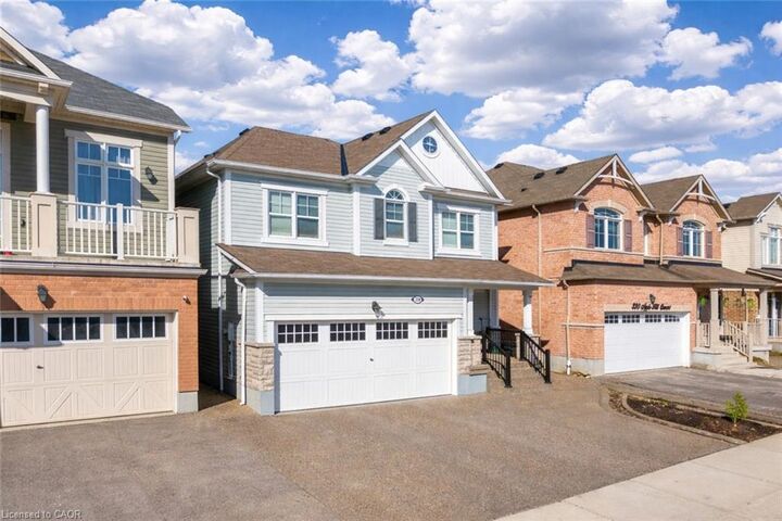 Property Photo:  334 Apple Hill Crescent  ON N2R 0E5 