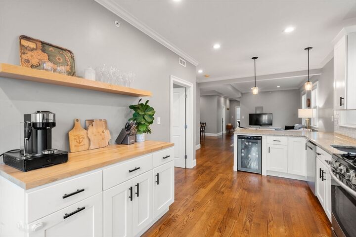 Property Photo: 364 Meridian Street 3 MA 02128