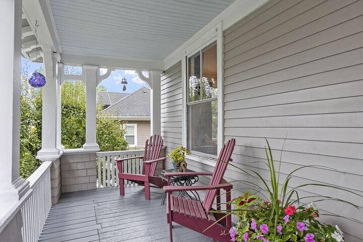 Property Photo:  6 Moore Ave  MA 01602 