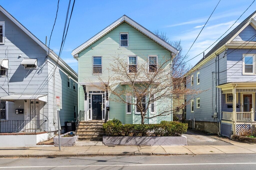 Property Photo:  213 Cedar St  MA 02145 