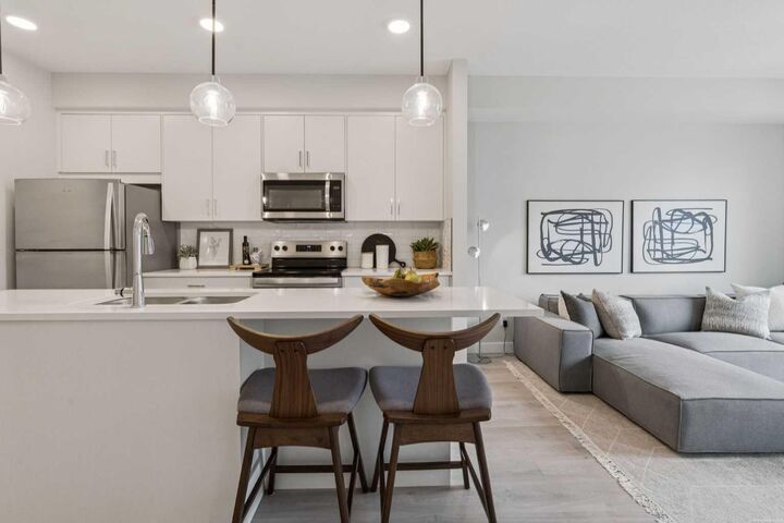 655 Shawnee Square SW 201 — photo 1