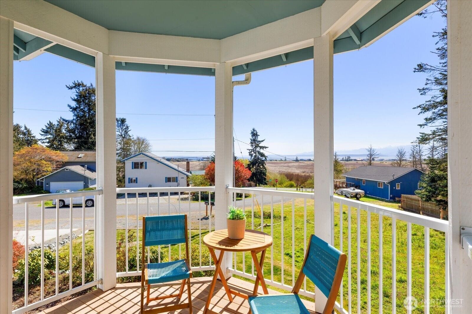 Property Photo:  1041  Halsey Drive  WA 98239 