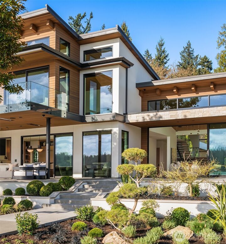 Property Photo:  5330  Butterworth Road  WA 98040 