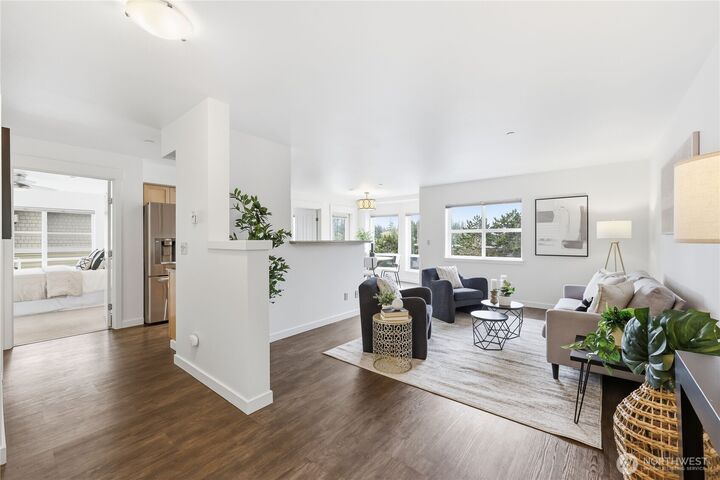 Property Photo:  300  High School Road NE 300  WA 98110 