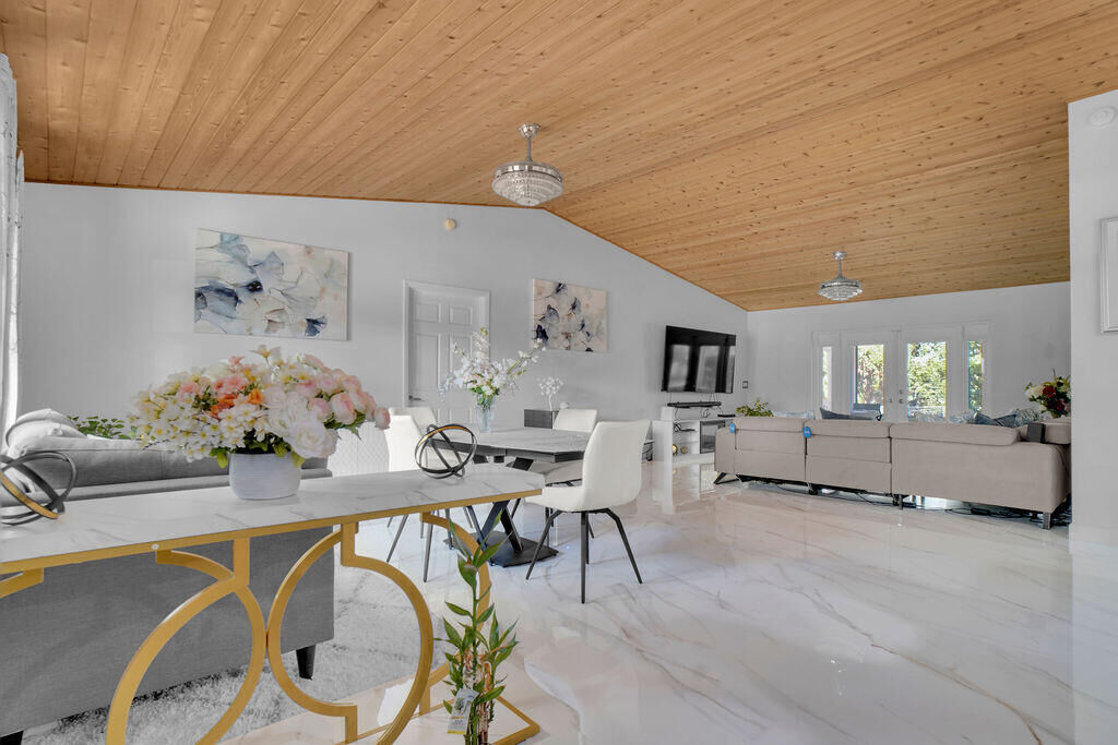 Property Photo:  18057 N 40th Run N  FL 33470 